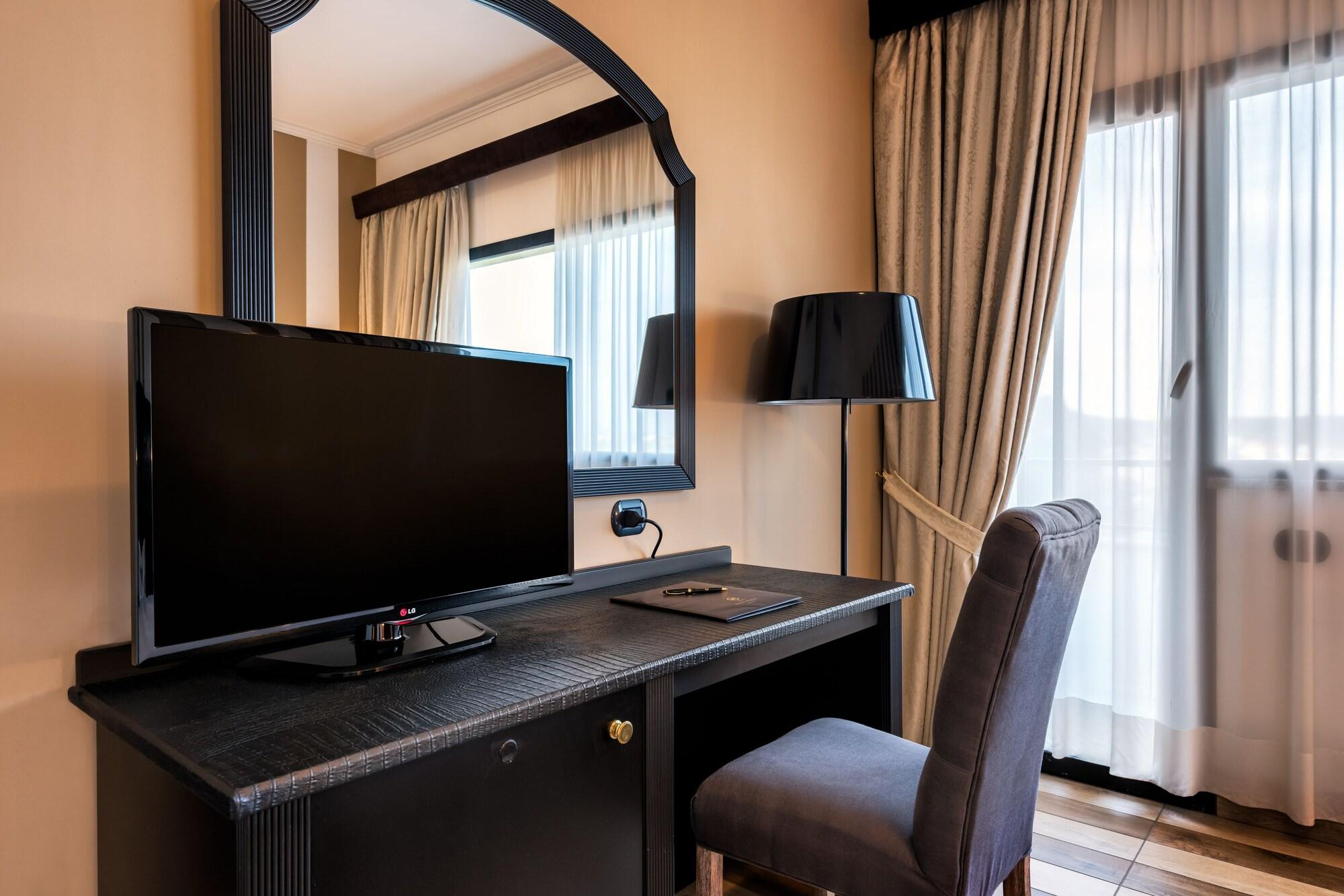 Hotel Martini Olbia Extérieur photo