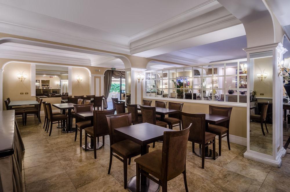 Hotel Martini Olbia Extérieur photo