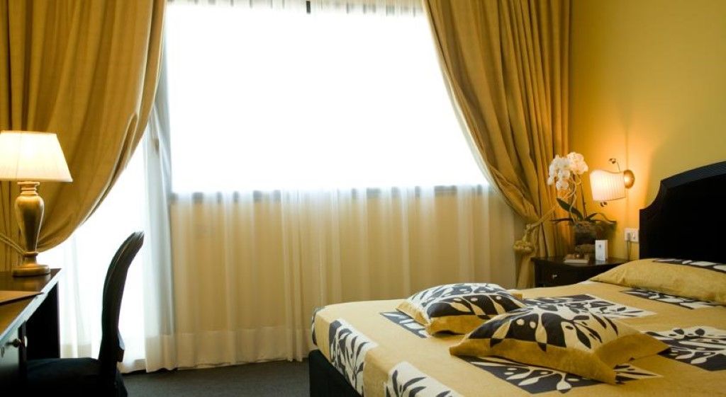 Hotel Martini Olbia Extérieur photo