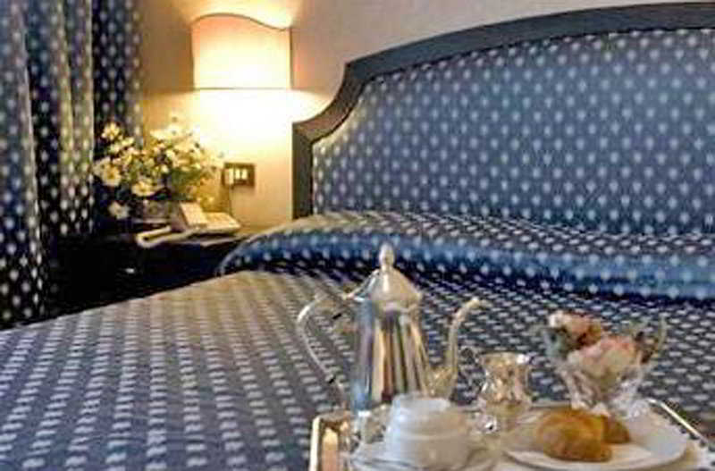Hotel Martini Olbia Extérieur photo